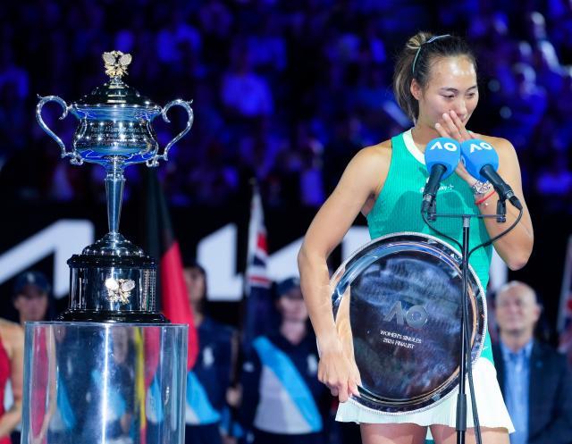 半岛体育APP-澳网失利无需自责，提高接发能力是郑钦文首要任务